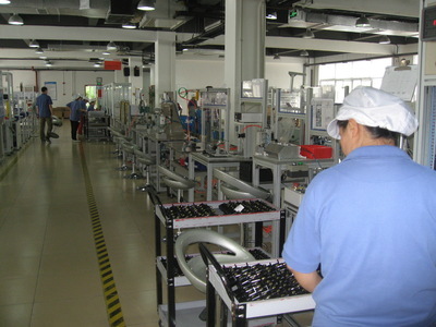 步進(jìn)電機(jī)生產(chǎn)線 價(jià)格、廠家與工控系統(tǒng)裝備解析——瑞安市鴻發(fā)汽摩產(chǎn)品檢測臺設(shè)備廠應(yīng)用實(shí)踐